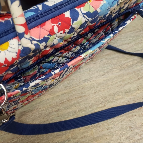 Beautiful Vera Bradley laptop bag - Picture 15 of 16